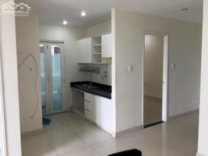 Cần bán gấp căn hộ Ehomes Bình Hưng , Dt 46m2, 1 phòng ngủ ,1wc, mua bán ủy quyền, nhà rộng thoáng mát, giá bán 1tỷ695tr .Xem nhà liên hệ Vân 0908726719