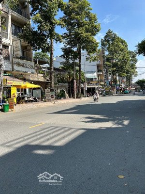 nhà 4 x 19m - xây 4 tầng - đường nguyễn gia trí nối dài.