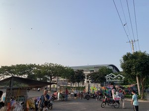 mặt tiền dương thị mười 5x23 đối diện công viên cây xanh