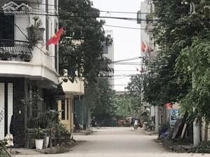 Bán nhà 2 tầng khu dịch vụ Tân Tây Đô - Diện tích 54m2, giá 9,x tỷ