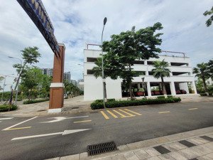 cho thuê mặt bằng 4 tầng vị trí cạnh vinhomes ocean park. dt 9200m2 - giá 200 triệu