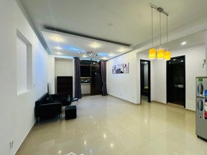 cho thuê chung cư thanh niên , 2pn 2wc , căn góc 2 ban công