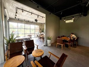 mặt bằng 65m² vị trí đẹp nguyễn văn linh phú mỹ hưng, tòa nhà dolphy cà phê