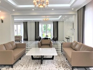 một trong nhưng căn biệt thự rộng và đẹp nhất vinhomes riverside cho thuê giá tốt nhất phân khúc
