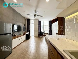 ban công nội thất luxury đầy đủ tiện ích -nội khu yên tĩnh an ninh