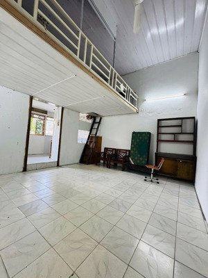 chỉ với 1 tỷ có ngay nhà tây hồ, hộ khẩu hà nội, cách hồ tây 3 bước chân, học chu văn an