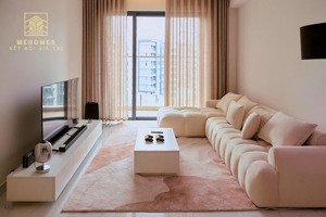 diamond briliant , 3pn-3wc , 142m , full nt , bán giá 9,9 tỷ , tầng đẹp , hướng mát