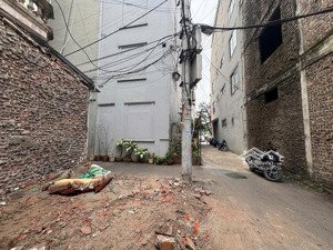 bán đất mộ lao-vũ trọng khánh- hà đông- lô góc thoáng- oto đỗ cửa- 15m ra mặt chính oto tránh đỗ