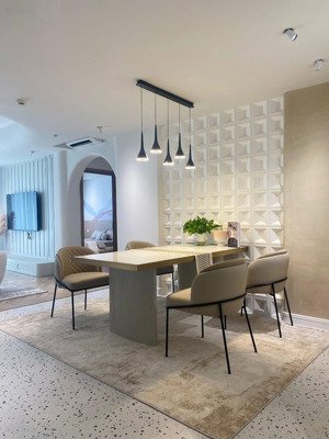 cần cho thuê căn hộ saigon south residences dt: 76m2 gồm 2pn 2wc nhà đẹp giá cực tốt chỉ 15.5 triệu