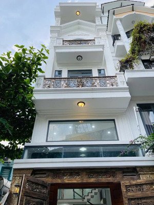 nhà hẻm thông 8m__nguyễn văn lượng phường 17___diện tích: 4x17m___4 lầu--5 phòng-5wc=20 triệu/tháng