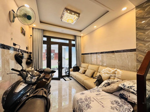 định cư bán gấp hẻm xe tải - sát mt nguyễn gia trí 43m vừa ở vừa kd hiếm nhà bán - 9. x tỷ