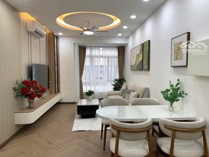 bán căn hộ 3pn, 2wc, căn góc 72m2 tại sky garden 3, giá 6,8 tỷ, quận 7, tp.hcm