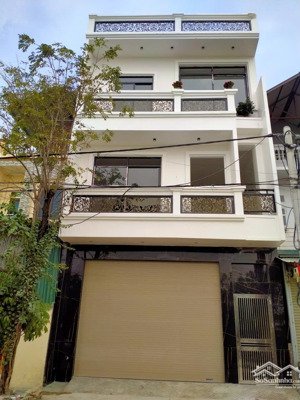 cho thuê tầng 1 + tầng 2 nhà mới, mặt đường rộng, vỉa hè thoáng