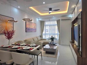 bán cc sky garden i, giá 7,39 tỷ, căn góc 91m2, 3pn, 2wc, full nội thất, chính chủ