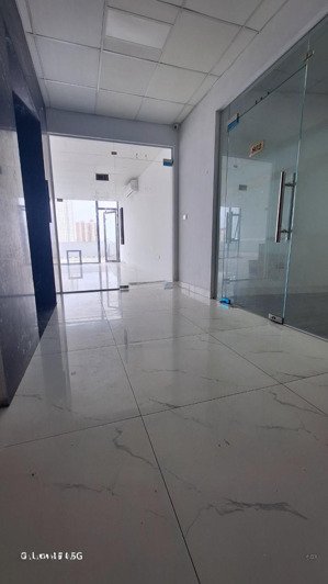 cho thuê văn phòng mặt phố giải phóng, diện tích 60m2 giá thuê 10tr5/ tháng, liên hệ 