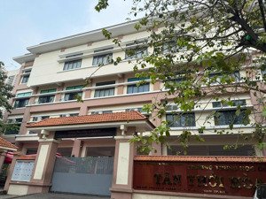 còn duy nhất 1 lô đất đẹp q tân phú đối diên trường tân thới hòa