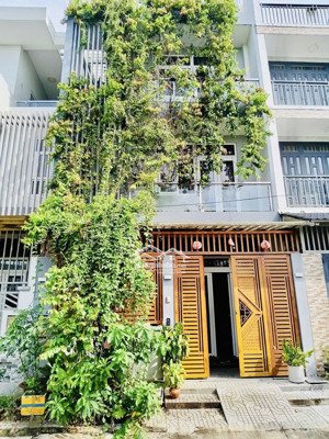 bán nhà riêng 3 tầng, 6m x14m tại đào sư tích, dt sàn 210 m2, giá 9 tỷ 200 tr