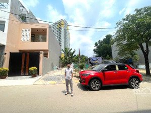 4.5 tỷ đất tái định cư sau làng đại học quốc gia tp hcm; dt 60.6m2 thổ cư 100%, đường nhựa