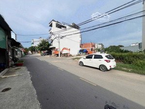 cần bán đất hẻm 301 đường vườn lài diện tích 5 x 20m xây được 6 tầng