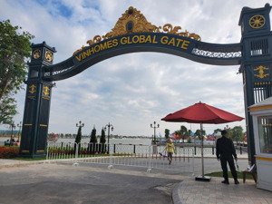 cần chuyển nhượng gấp căn vinhomes cổ loa khu tinh hoa giá tốt hạn ngân hàng