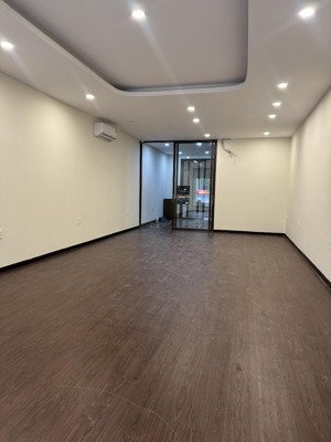 cho thuê nhà làm văn phòng tại him lam kênh tẻ giá 55tr/th