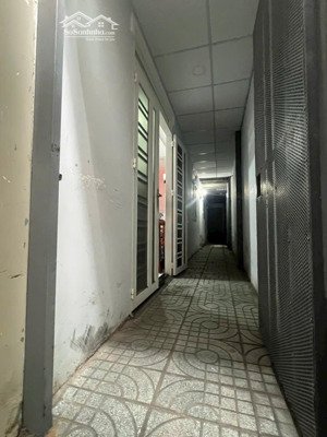 bán dãy nhà trọ hẻm 568/ lê trọng tấn p. tây thạnh. 68m2 1 trệt 1 lầu giá 4 tỷ . có 4 phòng trọ.