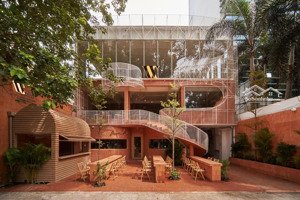 cho thuê mặt tiền pastuer, phường võ thị sáu quận 3. dt 16x35m 3 tầng mới đẹp