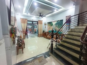 bán nhà 3 tầng, hxh, phường hiệp bình, dt 110m2, shr, chỉ 7.5tỷ