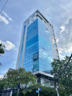 cho thuê văn phòng đa dạng diện tích tại tòa nhà green country building, quận 7. giá 20tr/th