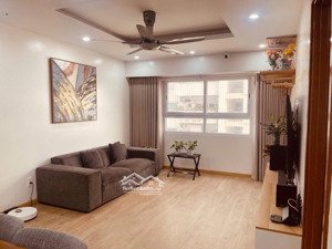 chính chủ cần bán nhanh ch 2pn tầng trung tháp tây chung cư học viện quốc phòng giá chỉ 8.x tỷ !