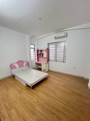 bán nhà ngõ 155 cầu giấy dân xây đẹp mới 4 tầng 45 thông tứ tung