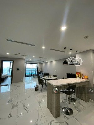 hot!!! chính chủ. cho thuê căn 113m2 - hướng mát - nội thất đẹp, có slot xe oto. lh: 0196.023.219