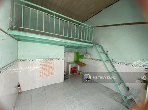 phòng trọ có gác lửng,không chung chủ giá 2.6tr/tháng đường 47 đối diện gigasmall