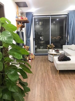 căn 2 ngủ thương mại duy nhất - sang tên sổ - có vay bank - giá tốt