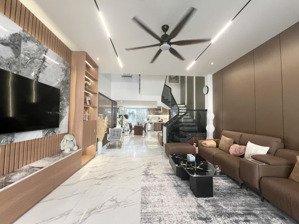 cực phẩm 3 tầng mặt tiền khu biệt thự euro village 1