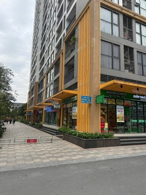 chính chủ cần bán gấp shop chân đế lô góc mặt sảnh căn hộ chung cư vinhomes ocean park 1