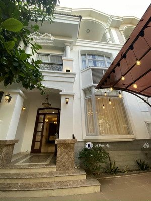 siêu phẩm hot ! cho thuê biệt thự liên kế 4pn nhà đẹp trung tâm pmh giá chỉ 60 triệu vat