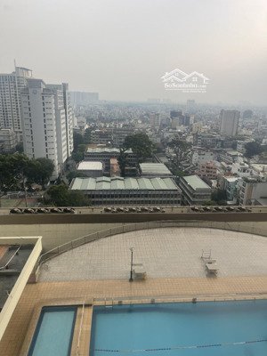 bán căn hộ 3pn hùng vương plaza quận 5 - 130m2 - lầu cao - sổ hồng riêng - giá chủ nhà 9.5 tỷ