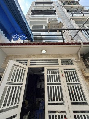 nhà thơm chợ cây quéo đ.hoàng hoa thám, phú nhuận - 37m2 a4 (sân riêng + 10m2) - 4 tầng 5pn