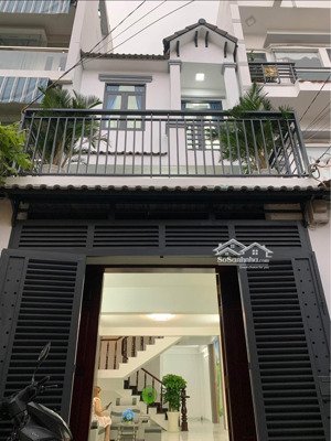 kẹt vốn cần bán gấp nhà 65m2 giá 2tỷ490 sang tên gần chợ thị nghè, phường 19, bình thạnh có sổ hồng