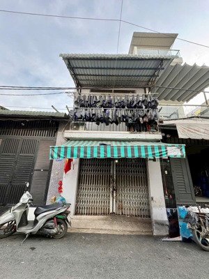 bán nhà 1/ gò xoài hẻm 5m thông đang cho thuê 8tr/tháng 4x18m full 71,40 m2