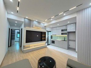 bán căn hộ ngay cạnh công viên thanh xuân giá chỉ 5,8 tỉ, nội thất mới tinh