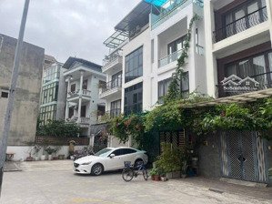 nhà riêng công viên cầu giấy, 5 tầng - phố thọ tháp ôtô tránh. nội thất...có 14,5 tỷ