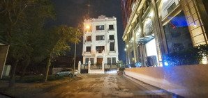 cần bán toà nhà văn phòng mặt phố mai hắc đế đang vận hành cho thuê 164m mt 10m ( 11tâng)