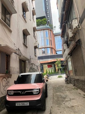 hẻm xe hơi tô hiến thành phường 13 quận 10 (3mx10m) giá 5.2 tỷ.