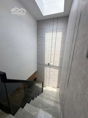 biệt thự ngay trung tâm hành chính thạnh mỹ lợi khu dân cư cao cấp