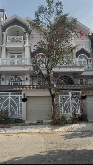 cần bán nhà mặt tiền đường số, kdc hương lộ 5, phường an lạc, bình tân - có garage để xe riêng