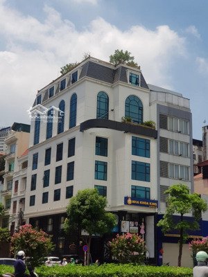 lô góc cực đẹp! mặt phố hoàng quốc việt. dt 110m² x 4 tầng, mặt tiền rộng 7m. giá 73.5 tỷ