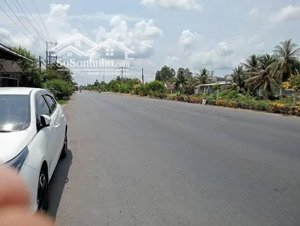 ngộp ngân hàng nên bán nhanh 800m nền cao ráo, đường ql 80 lai vung giá 5ty thương lượng lộc