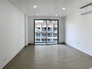 cần bán gấp officetel millennium, diện tích 42.5m2, nhà htcb, giá 3.750 tỷ. liên hệ: 
